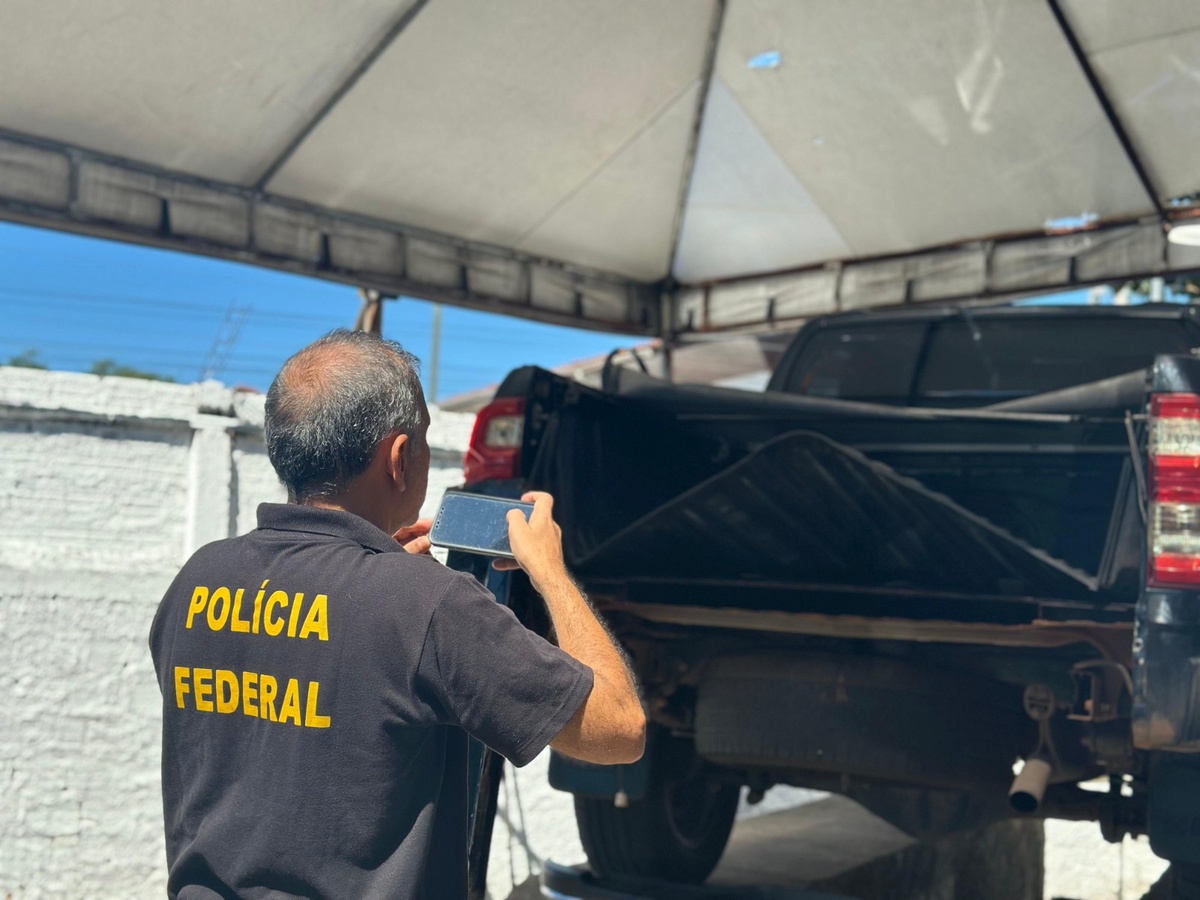 PF deflagra operação e apreende mais de 300 kg de drogas