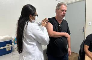 Picos já alcançou 46,29% de cobertura vacinal, enquanto a média geral do Brasil está em 43,89%. (Foto: CCOM/ Ascom SMS/ Michel Rennan) Picos já alcançou 46,29% de cobertura vacinal, enquanto a média geral do Brasil está em 43,89%. (Foto: CCOM/ Ascom SMS/ Michel Rennan)