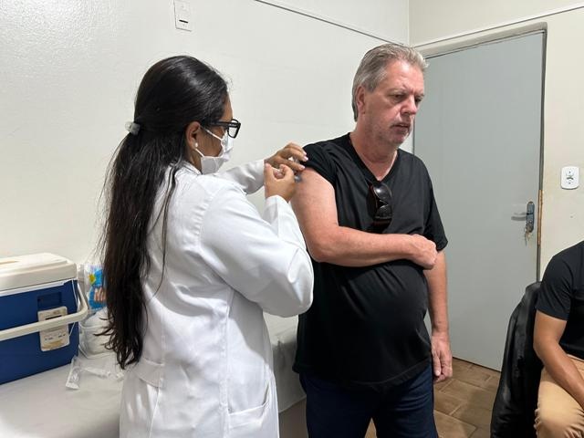 Picos já alcançou 46,29% de cobertura vacinal, enquanto a média geral do Brasil está em 43,89%.