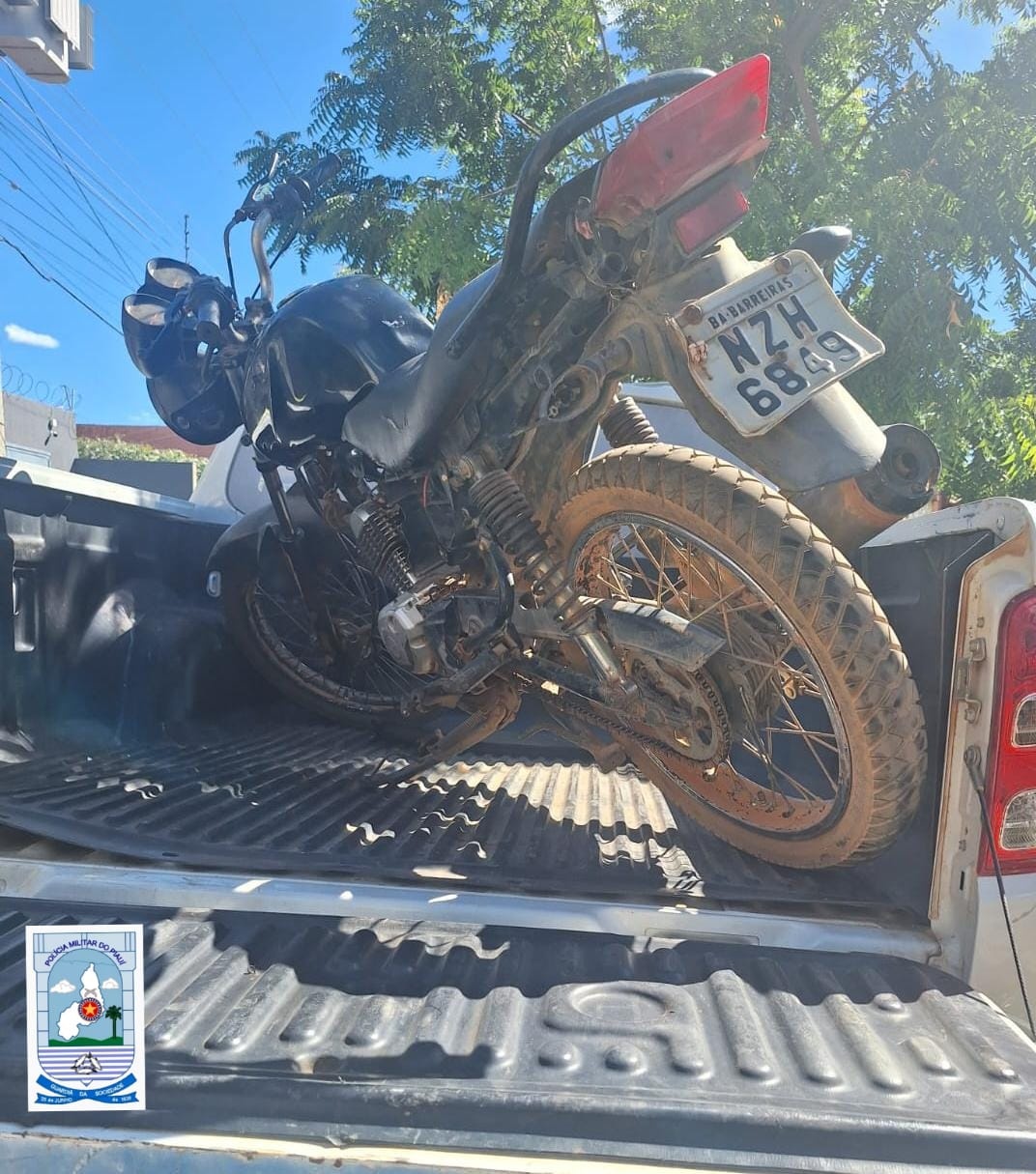 PMPI apreende drogas e captura dupla em estrada vicinal de Avelino Lopes