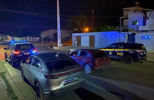 PRF recupera veículos roubados e encaminha dois suspeitos por receptação em Picos (Foto: Divulgação/PRF)