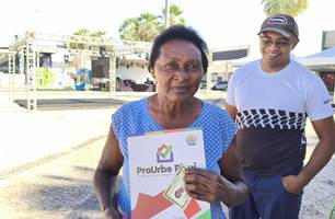 ProUrbe entrega registros de imóveis e realiza agendamentos durante o Circuito Cultural do Grande Dirceu (Foto: Conecta Piauí) ProUrbe entrega registros de imóveis e realiza agendamentos durante o Circuito Cultural do Grande Dirceu (Foto: Conecta Piauí)
