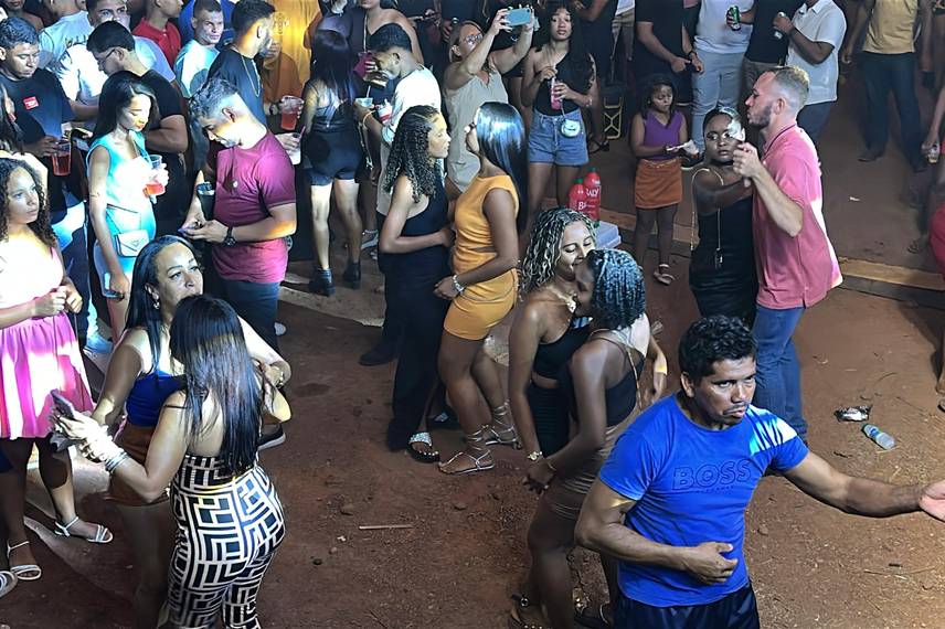 Shows movimentam a terceira edição do Festival Melão e Mel em Canto do Buriti Shows movimentam a terceira edição do Festival Melão e Mel em Canto do Buriti