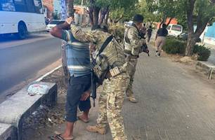 Suspeito de realizar série de arrastões dentro de ônibus em Teresina é preso (Foto: Divulgação/PMPI)