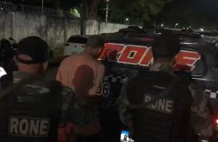 Suspeito é preso com arma, drogas e celulares roubados na zona Sul de Teresina (Foto: Conecta Piauí)