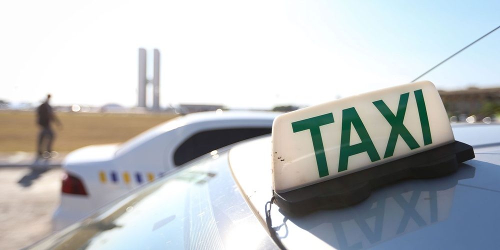 Taxistas passam a ter isenção na verificação de taxímetros