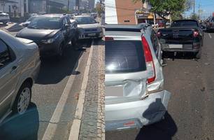 Acidente com quatro veículos deixa homem ferido na Avenida Dom Severino (Foto: Divulgação/ Conecta Piauí) Acidente com quatro veículos deixa homem ferido na Avenida Dom Severino (Foto: Divulgação/ Conecta Piauí)