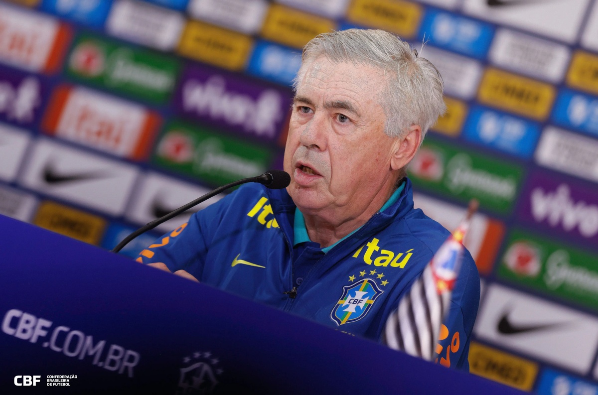 Ancelotti divulgará a lista para as partidas contra Chile e Bolívia