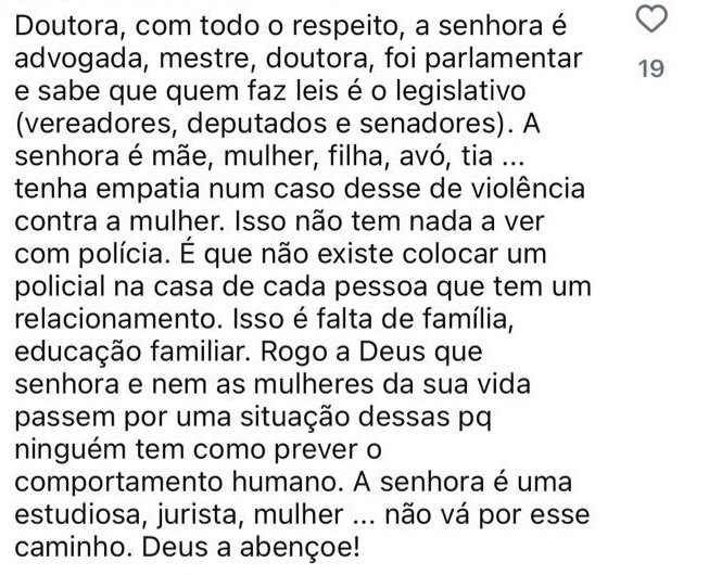 Após ser massacrada nas redes, Margarete edita postagem e exclui comentários