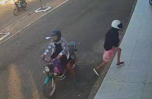 Assaltante usa saia durante roubo em comério no interior do Piauí (Foto: Reprodução)