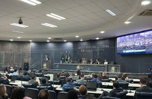 Câmara Municipal realiza sessão solene pelos 173 anos de Teresina (Foto: Conecta Piauí) Câmara Municipal realiza sessão solene pelos 173 anos de Teresina (Foto: Conecta Piauí)