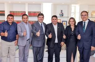 Dirceu Arcoverde anuncia novas obras após reunião com governador Rafael Fonteles (Foto: Reprodução) Dirceu Arcoverde anuncia novas obras após reunião com governador Rafael Fonteles (Foto: Reprodução)