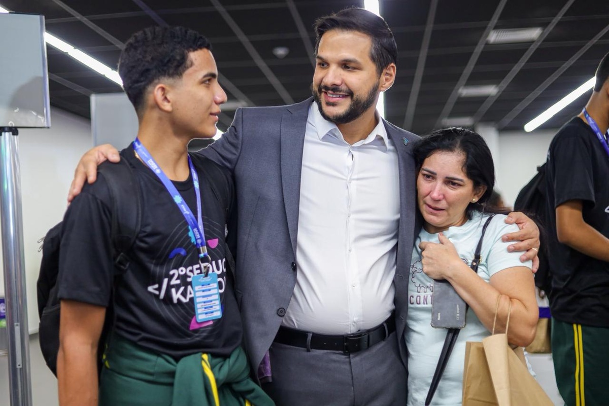 Estudantes do Piauí embarcam para intercâmbio em Lisboa