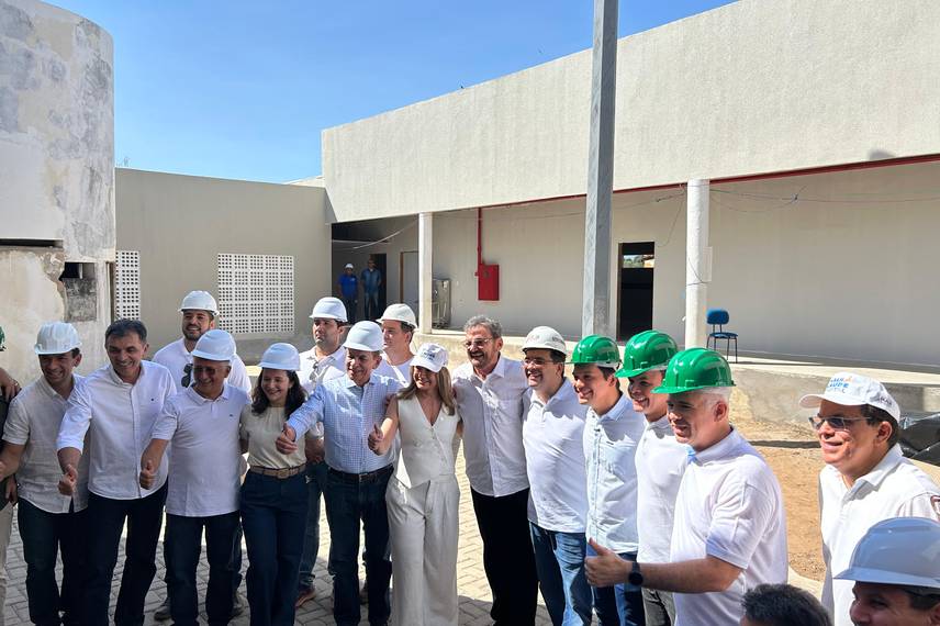 Fonteles cumpre agenda em Uruçuí com entregas e plenária do Diálogos pelo Piauí Fonteles cumpre agenda em Uruçuí com entregas e plenária do Diálogos pelo Piauí