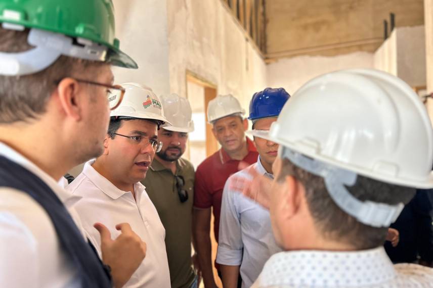 Fonteles cumpre agenda em Uruçuí com entregas e plenária do Diálogos pelo Piauí Fonteles cumpre agenda em Uruçuí com entregas e plenária do Diálogos pelo Piauí