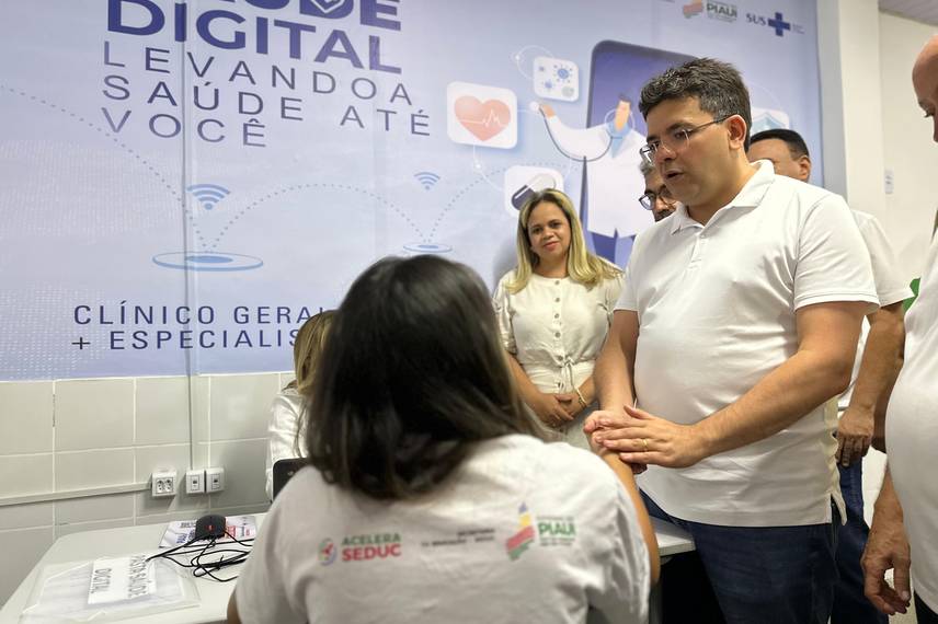 Governador entrega escola de tempo integral e visita obras em São Raimundo Nonato Governador entrega escola de tempo integral e visita obras em São Raimundo Nonato