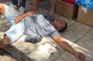 Homem tenta assaltar mulher no centro de teresina e é impedido (Foto: Kassio Cavalcante - conecta Piauí) Homem tenta assaltar mulher no centro de teresina e é impedido (Foto: Kassio Cavalcante - conecta Piauí)
