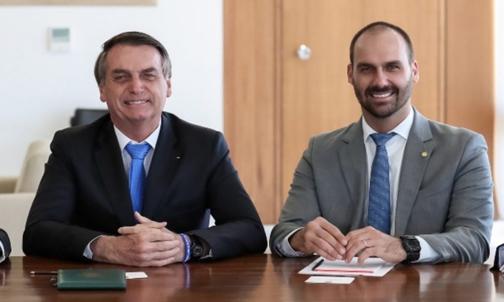 Jair Bolsonaro e Eduardo Bolsonaro