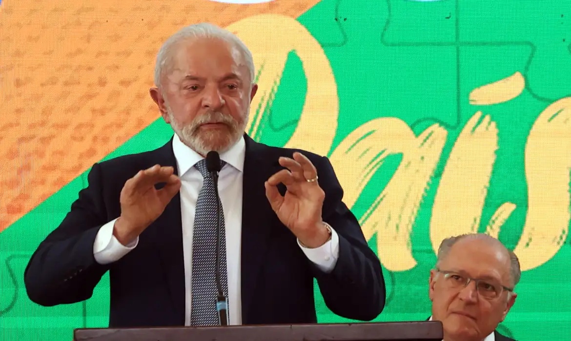 Lula planeja convidar Trump para a COP30 em Belém
