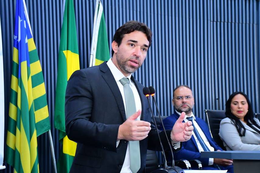 Marden Menezes participa de Encontro Regional de Vereadores em Floriano Marden Menezes participa de Encontro Regional de Vereadores em Floriano