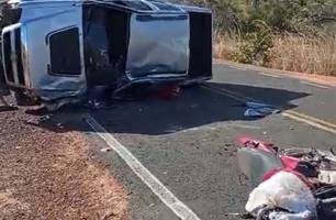 Motociclista morre em colisão com caminhonete na PI-221, em Altos (Foto: Reprodução) Motociclista morre em colisão com caminhonete na PI-221, em Altos (Foto: Reprodução)