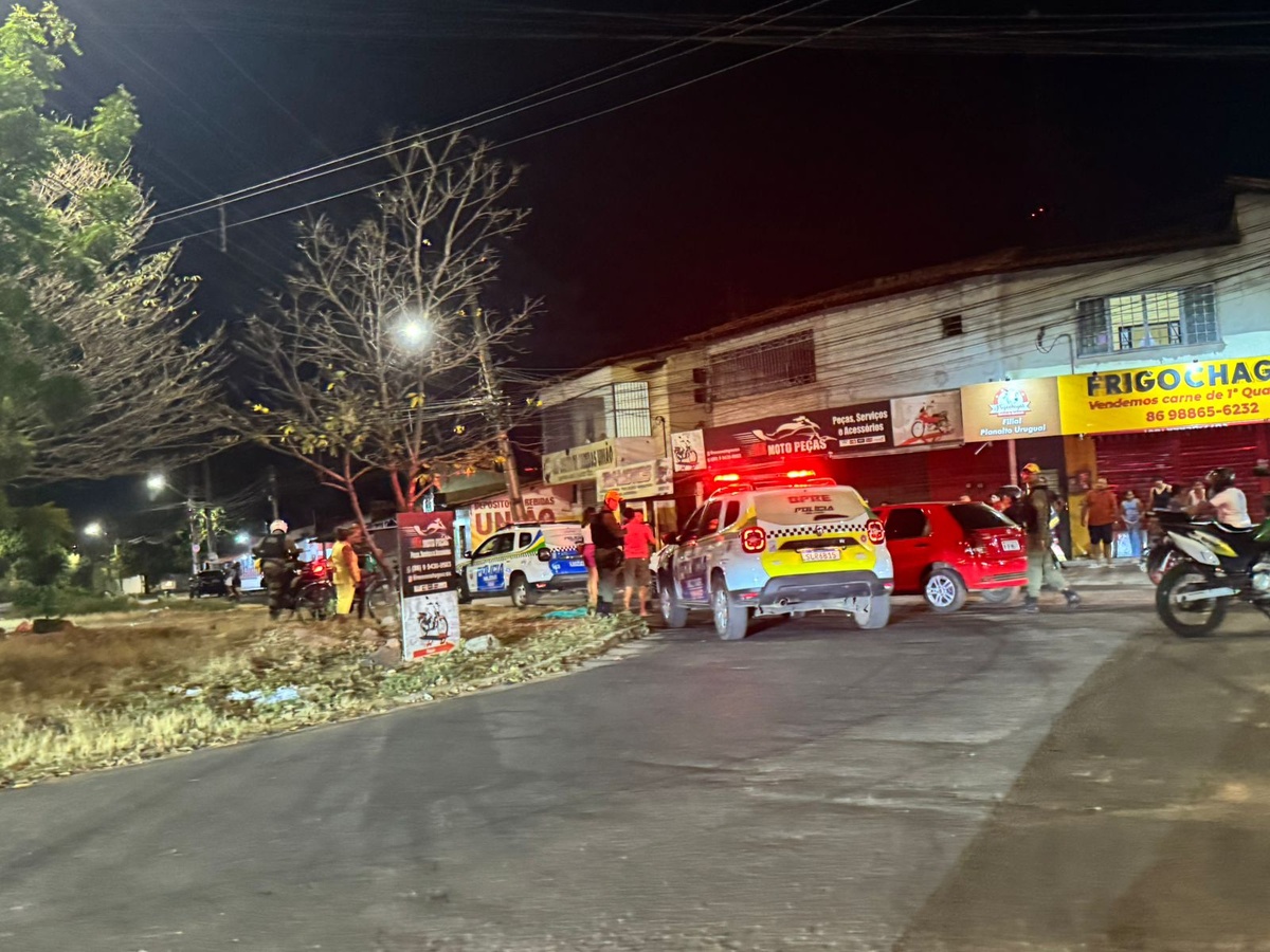 Motorista foge da polícia e colide com motociclista na zona Leste de Teresina