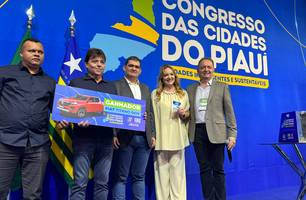 Município de Guaribas ganha carro zero no sorteio do 4º Congresso das Cidades (Foto: Reprodução)