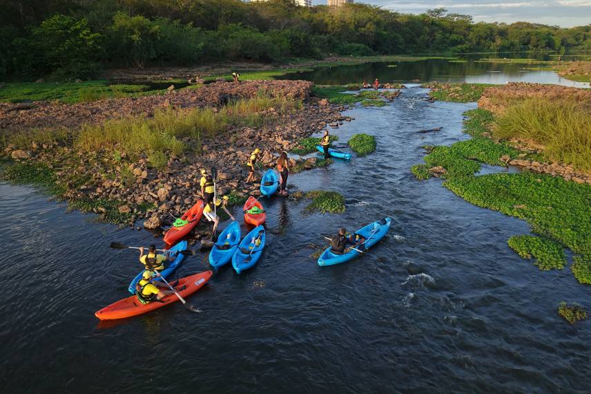 Passeio de caiaque no rio Poty une aventura, lazer e consciência ambiental Passeio de caiaque no rio Poty une aventura, lazer e consciência ambiental