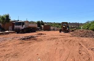 Picos dá início a revitalização de rua intrafegável na comunidade Quilombo (Foto: CCOM) Picos dá início a revitalização de rua intrafegável na comunidade Quilombo (Foto: CCOM)