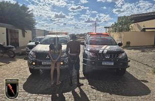 Polícia fecha ponto de venda de drogas e prende dois suspeitos em Paulistana (Foto: Divulgação/SSP-PI) Polícia fecha ponto de venda de drogas e prende dois suspeitos em Paulistana (Foto: Divulgação/SSP-PI)