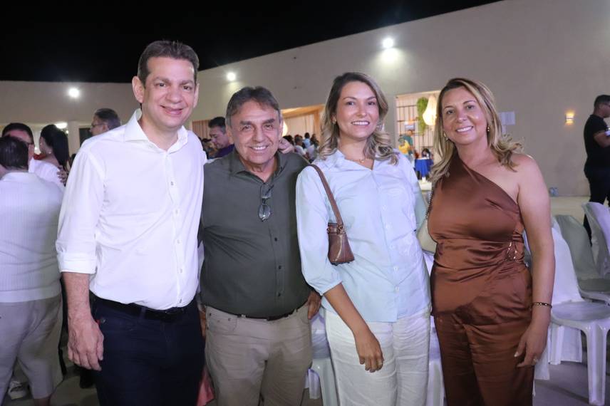 Prefeitura de São Raimundo Nonato entrega 945 títulos pelo 'Meu Pedacinho de Chão' Prefeitura de São Raimundo Nonato entrega 945 títulos pelo 'Meu Pedacinho de Chão'