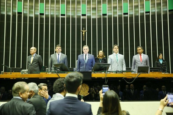 Sessão foi realizada na Câmara dos Deputados.