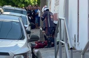 Taxista é ferido por estilhaços durante assassinato de casal no Centro de Teresina (Foto: Conecta Piauí) Taxista é ferido por estilhaços durante assassinato de casal no Centro de Teresina (Foto: Conecta Piauí)