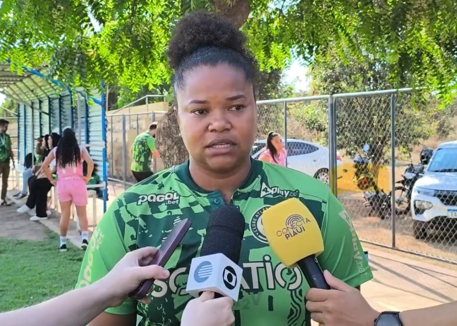 Treinadora, Renata Costa