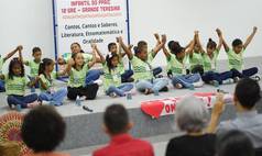 Alunos de Lagoa do Piauí encantam público em colóquio de literatura infantil