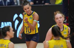 Brasil vence França por 3 sets a 0 e vai às semifinais do Mundial de vôlei (Foto: Sakchai Lalit / AP) Brasil vence França por 3 sets a 0 e vai às semifinais do Mundial de vôlei (Foto: Sakchai Lalit / AP)