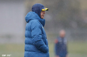 Carlo Ancelotti durante treino da Seleção Brasileira na Granja Comary (Foto: RAFAEL RIBEIRO/ CBF) Carlo Ancelotti durante treino da Seleção Brasileira na Granja Comary (Foto: RAFAEL RIBEIRO/ CBF)