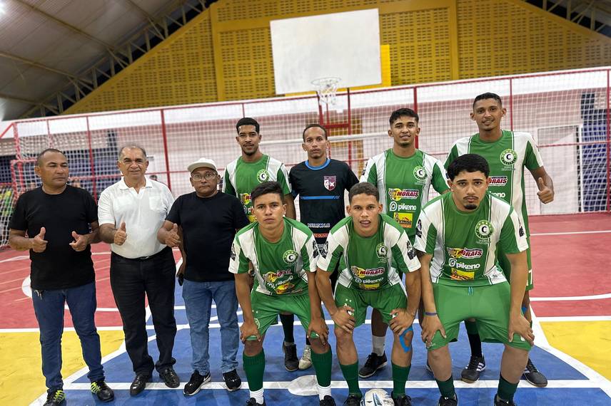 Comunidade celebra entrega da reforma do Ginásio Poliesportivo em Pau D'Arco do PI Comunidade celebra entrega da reforma do Ginásio Poliesportivo em Pau D'Arco do PI