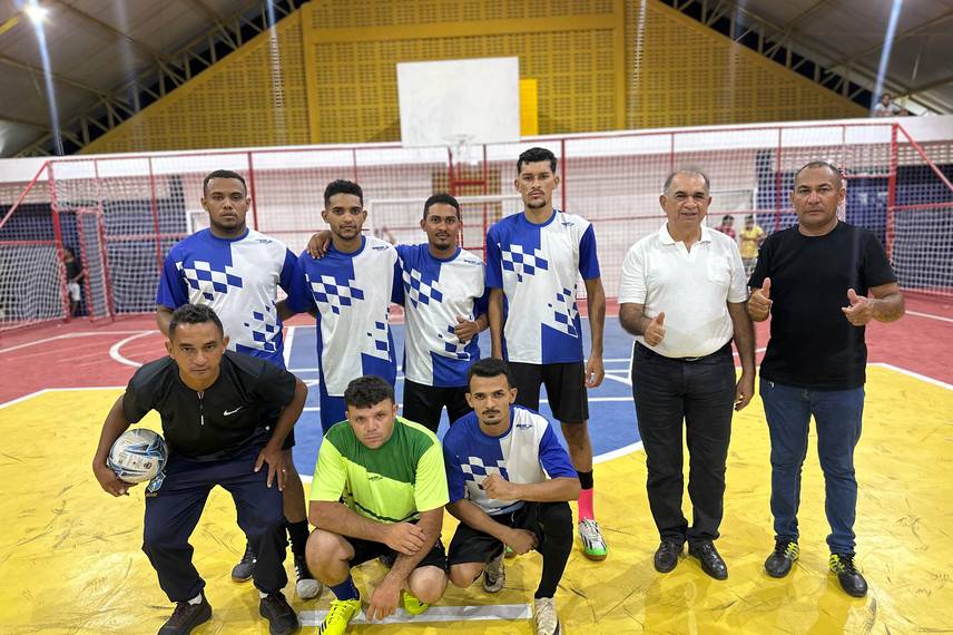 Comunidade celebra entrega da reforma do Ginásio Poliesportivo em Pau D'Arco do PI Comunidade celebra entrega da reforma do Ginásio Poliesportivo em Pau D'Arco do PI
