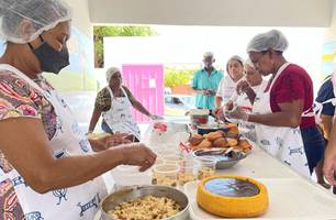 Comunidade Onça participa de curso de Pães e Bolos em São Raimundo Nonato (Foto: Divulgação) Comunidade Onça participa de curso de Pães e Bolos em São Raimundo Nonato (Foto: Divulgação)