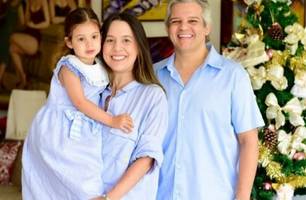 Ex-prefeito Roberto Leão e Maria Eduarda celebram 6 anos de casamento em família (Foto: Reprodução/Instagram) Ex-prefeito Roberto Leão e Maria Eduarda celebram 6 anos de casamento em família (Foto: Reprodução/Instagram)