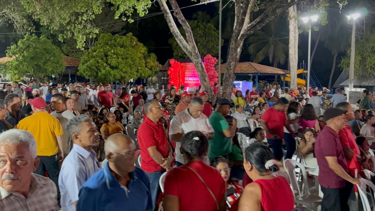 João Pereira assume presidência do PT em Teresina em evento com lideranças nacionais