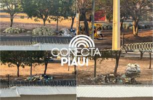 Mini-lixão que surgiu por falta de coleta em Teresina completa um mês (Foto: Reprodução) Mini-lixão que surgiu por falta de coleta em Teresina completa um mês (Foto: Reprodução)