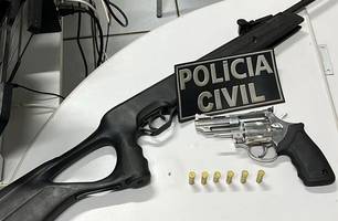 Mulher é presa com arma de fogo após tentativa de homicídio em São Raimundo Nonato (Foto: Divulgação/Polícia Civil) Mulher é presa com arma de fogo após tentativa de homicídio em São Raimundo Nonato (Foto: Divulgação/Polícia Civil)