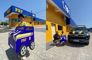 Pequeno fã da PRF realiza sonho após construir viatura de papelão em Parnaíba (Foto: Reprodução/PRF) Pequeno fã da PRF realiza sonho após construir viatura de papelão em Parnaíba (Foto: Reprodução/PRF)