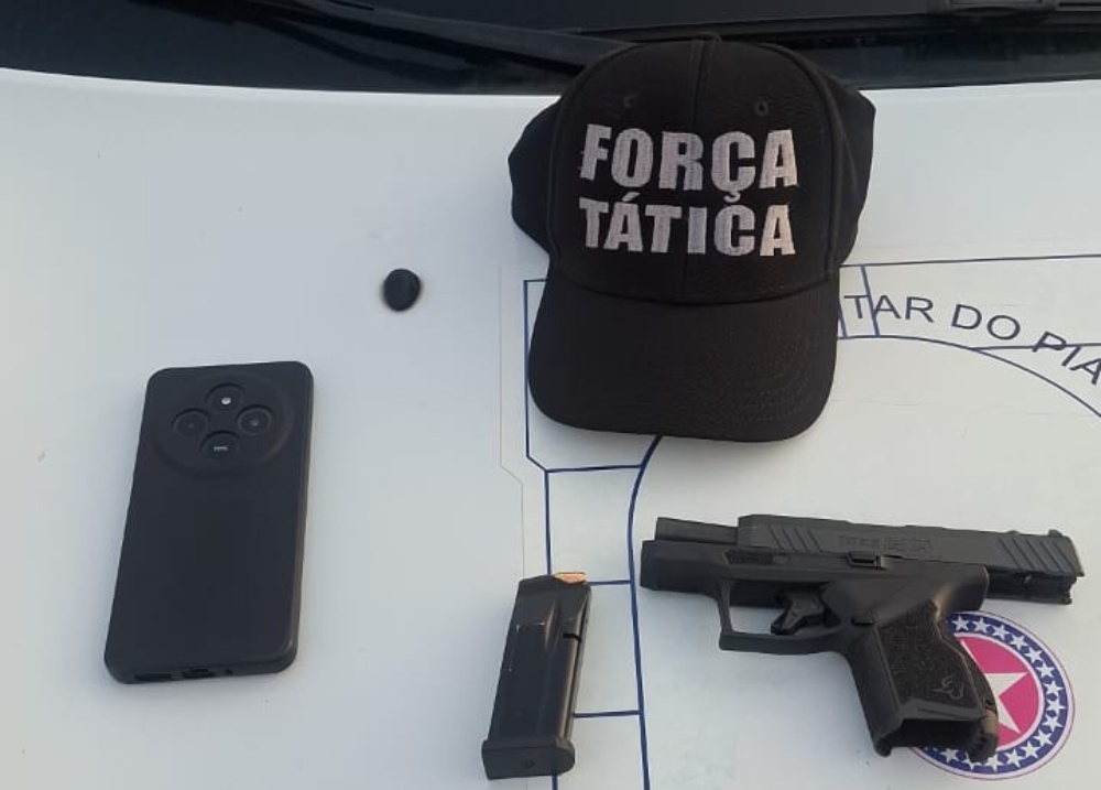 PM prende suspeito com arma em posto de combustíveis na zona Norte de Teresina