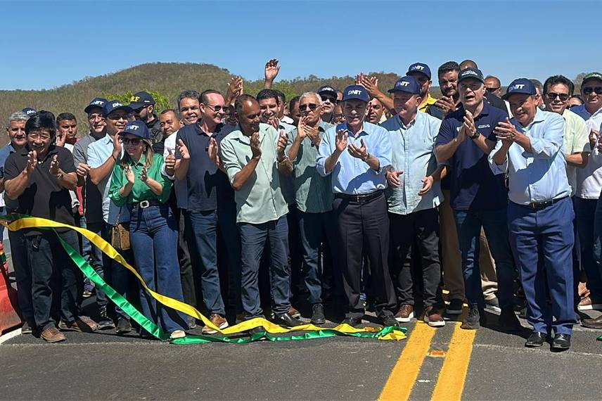 Ponte sobre o rio Parnaíba é inaugurada entre Piauí e Maranhão Ponte sobre o rio Parnaíba é inaugurada entre Piauí e Maranhão