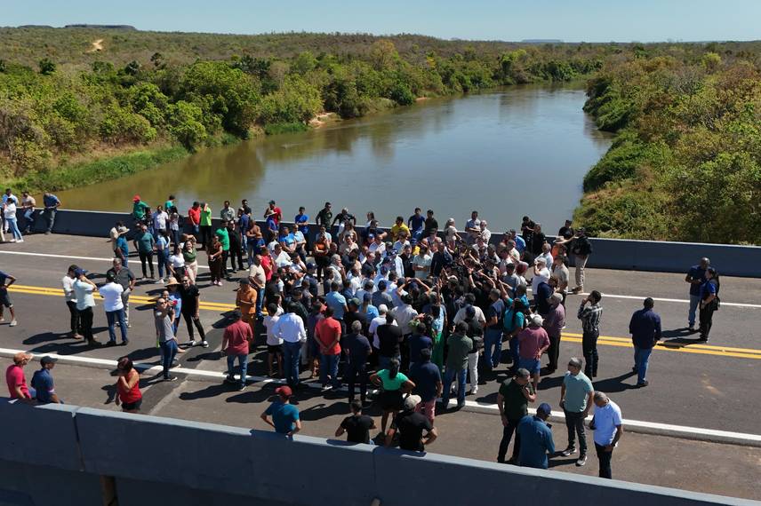 Ponte sobre o rio Parnaíba é inaugurada entre Piauí e Maranhão Ponte sobre o rio Parnaíba é inaugurada entre Piauí e Maranhão