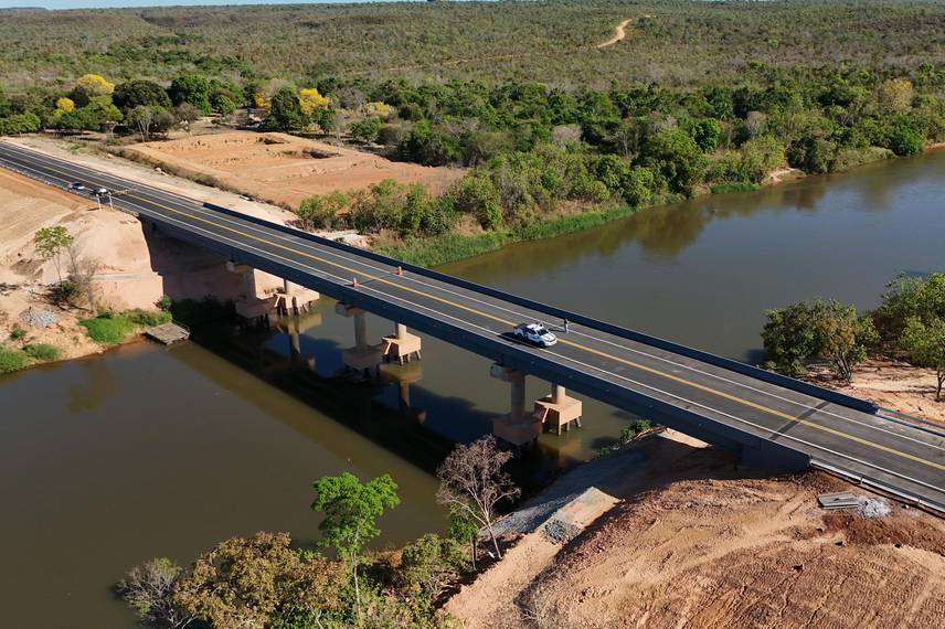 Ponte sobre o rio Parnaíba é inaugurada entre Piauí e Maranhão Ponte sobre o rio Parnaíba é inaugurada entre Piauí e Maranhão