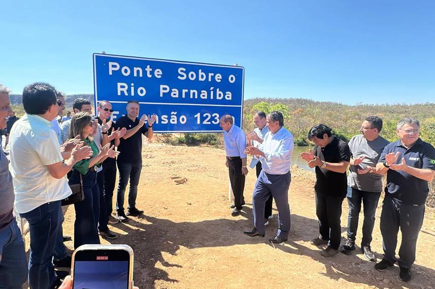 Ponte sobre o rio Parnaíba é inaugurada entre Piauí e Maranhão Ponte sobre o rio Parnaíba é inaugurada entre Piauí e Maranhão
